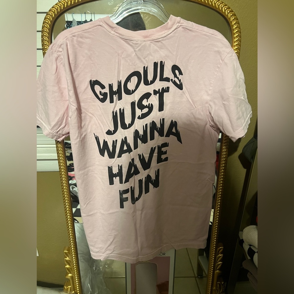 Pink comfort colors Halloween t-shirt